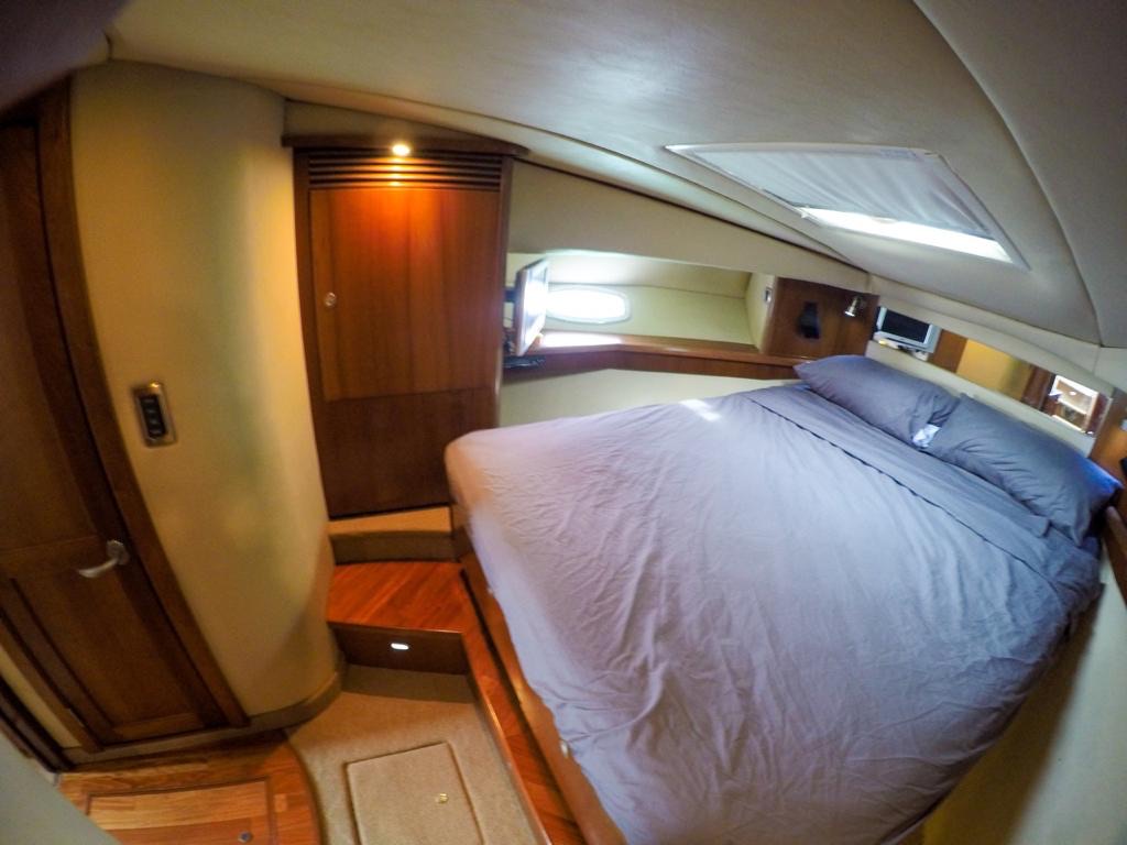 48 ft azimut